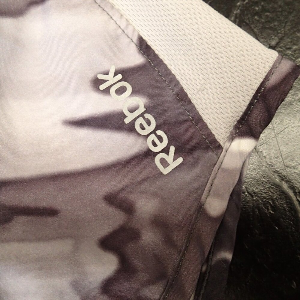 Ladies Size Small Reebok Running Shorts - Picture 5 of 5